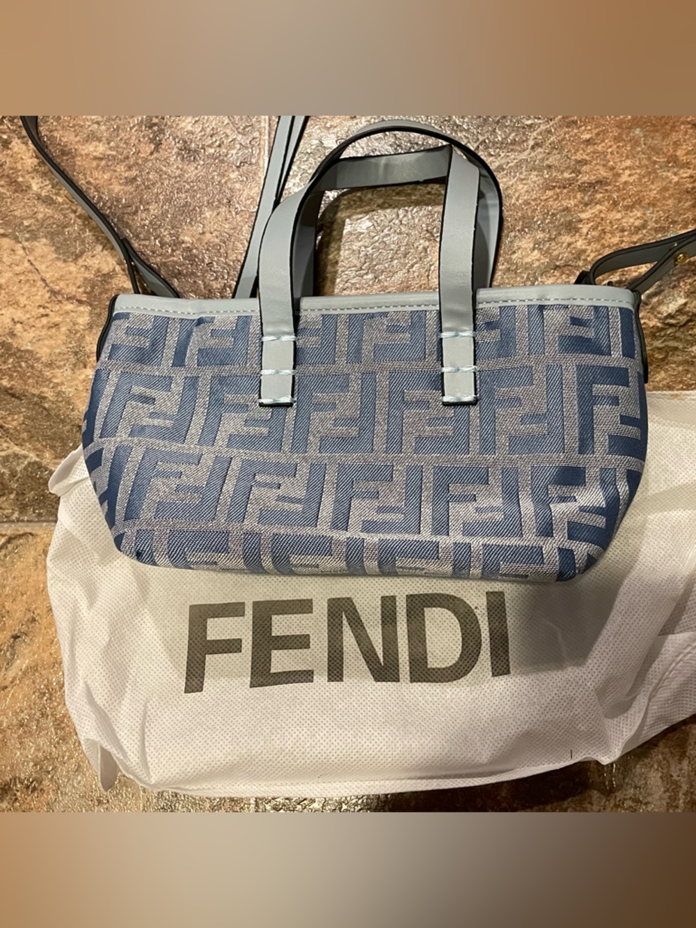 F Monogram logo bag purse crossbody adorable small great for travel 🔥🔥😍